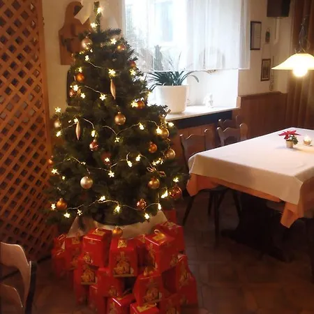 Gasthof Hofbrauhaus Vendégház *